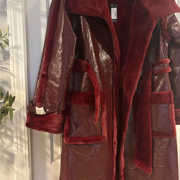 PrettyLittleThing Deep Red Faux Leather Teddy Jacket - Picture 2 of 7